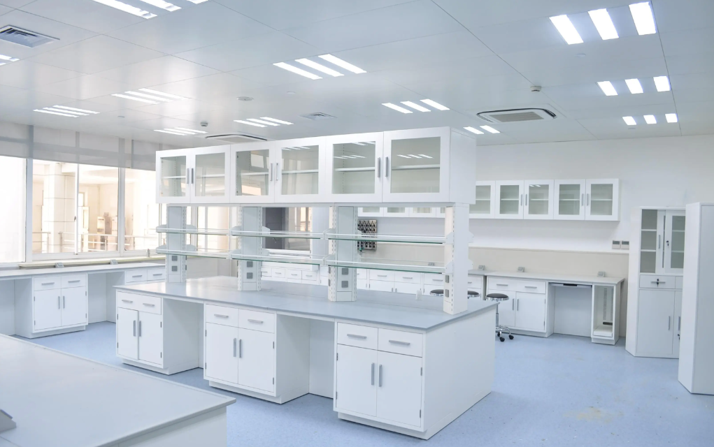 chemistry-laboratory-equipment-safety
