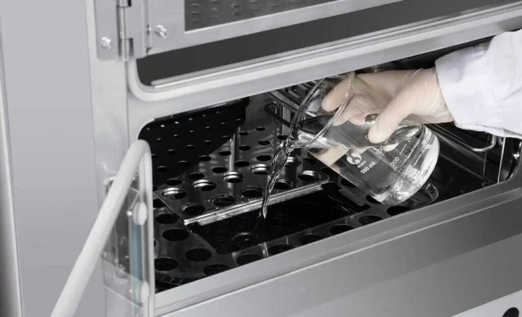 Simple and Efficient Humidification System